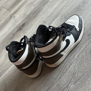Nike Dark Mocha Dunks
